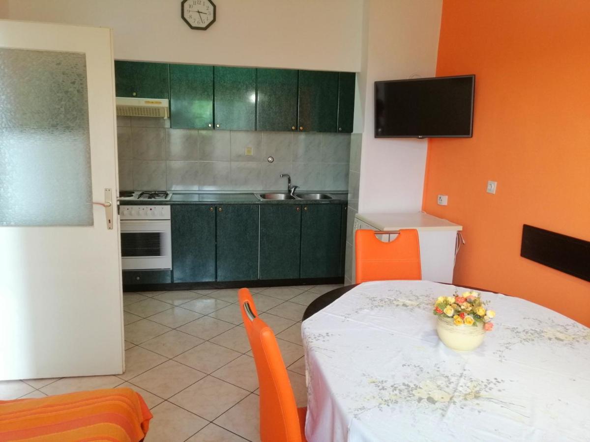 Apartments Branka Ika Bagian luar foto