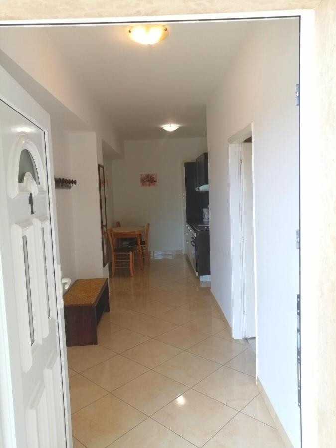 Apartments Branka Ika Bagian luar foto