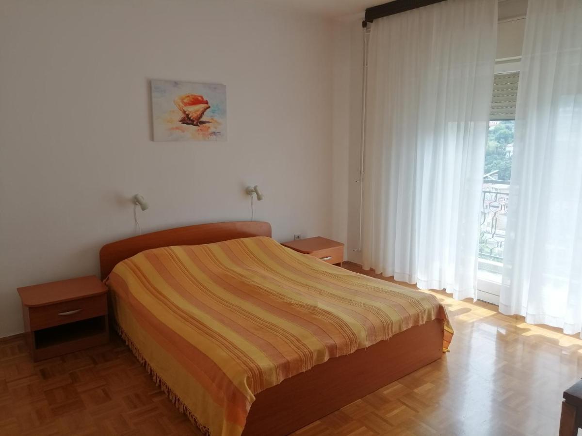 Apartments Branka Ika Bagian luar foto
