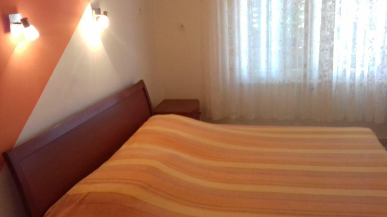Apartments Branka Ika Bagian luar foto